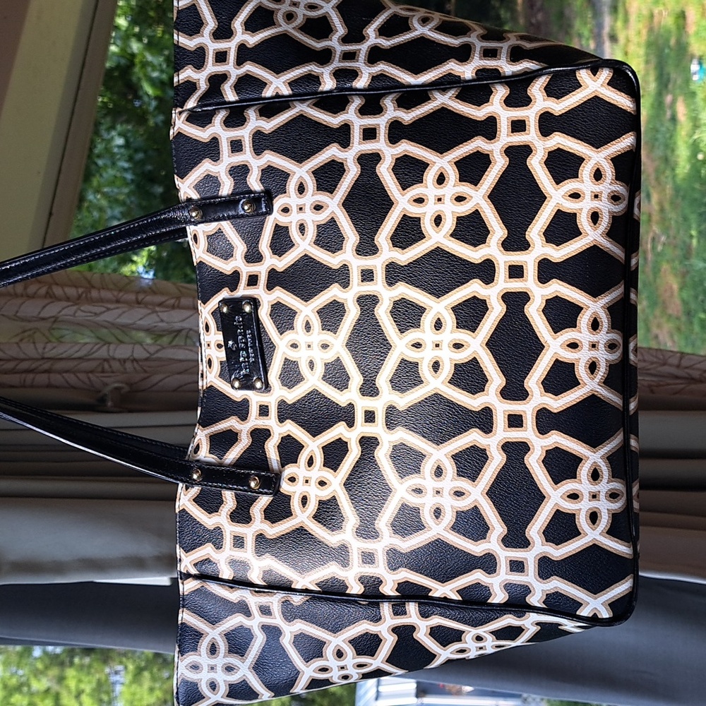 Kate Spade Black and White Large Tote Shoulder Bag Excellent Used Condition